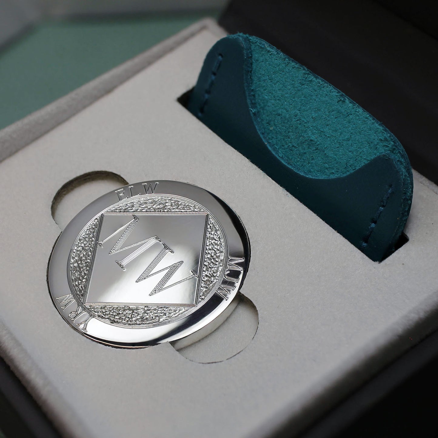 Platinum Personalised Golf Ball Marker | Signature Edition | Hallmarked Precious Metal