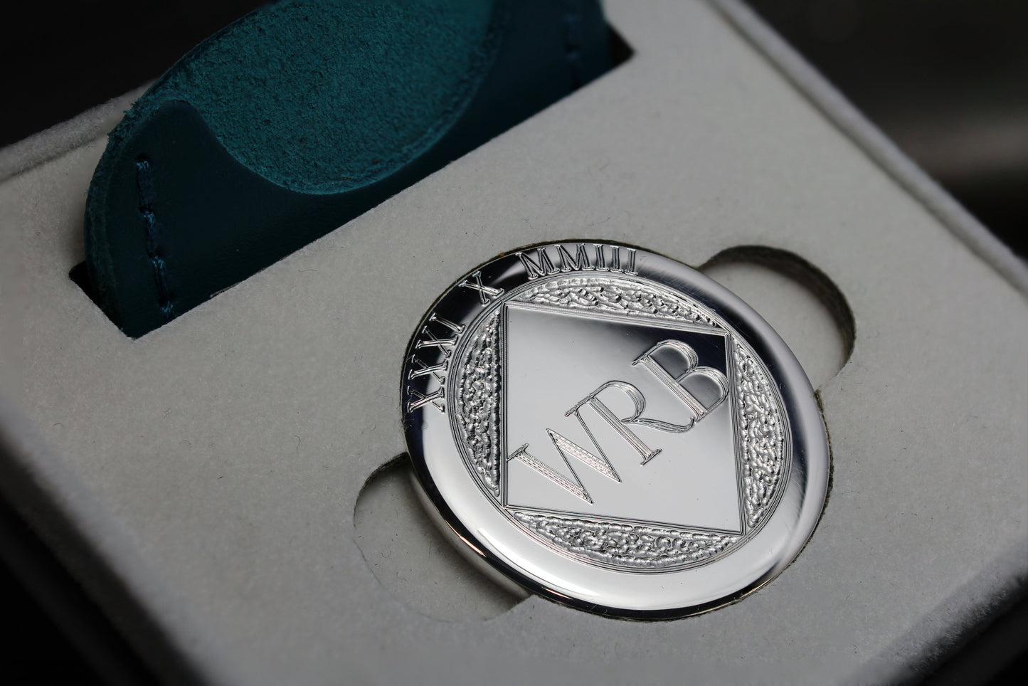 Platinum Personalised Golf Ball Marker | Signature Edition | Hallmarked Precious Metal