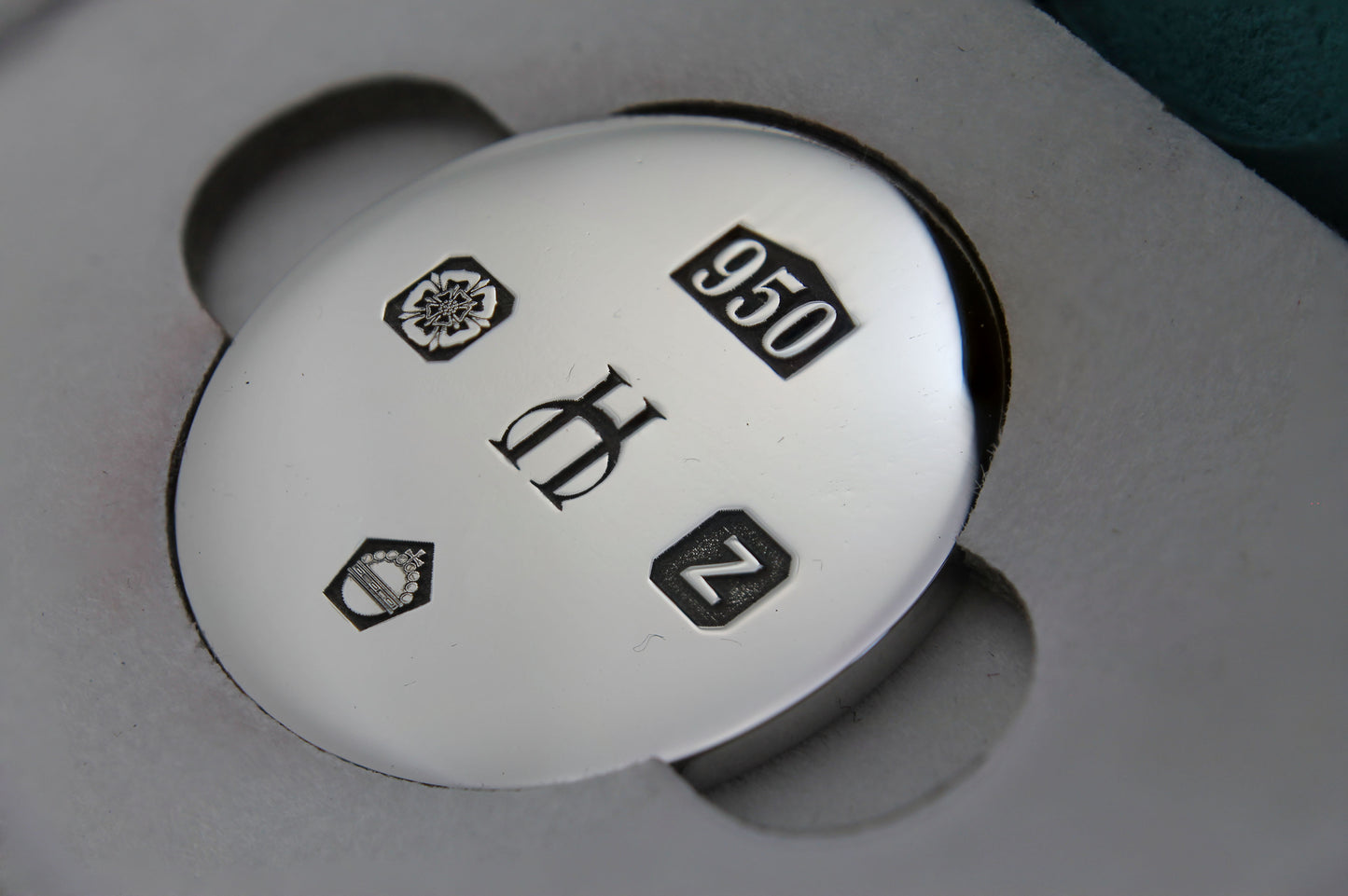 Platinum Personalised Golf Ball Marker | Signature Edition | Hallmarked Precious Metal