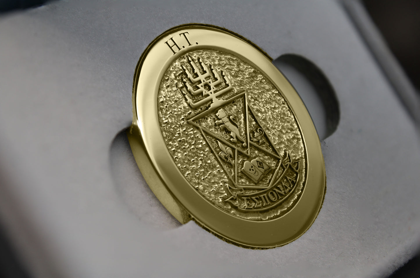 9ct Yellow Gold Personalised Golf Ball Marker | Prestige Edition | Hallmarked Precious Metal